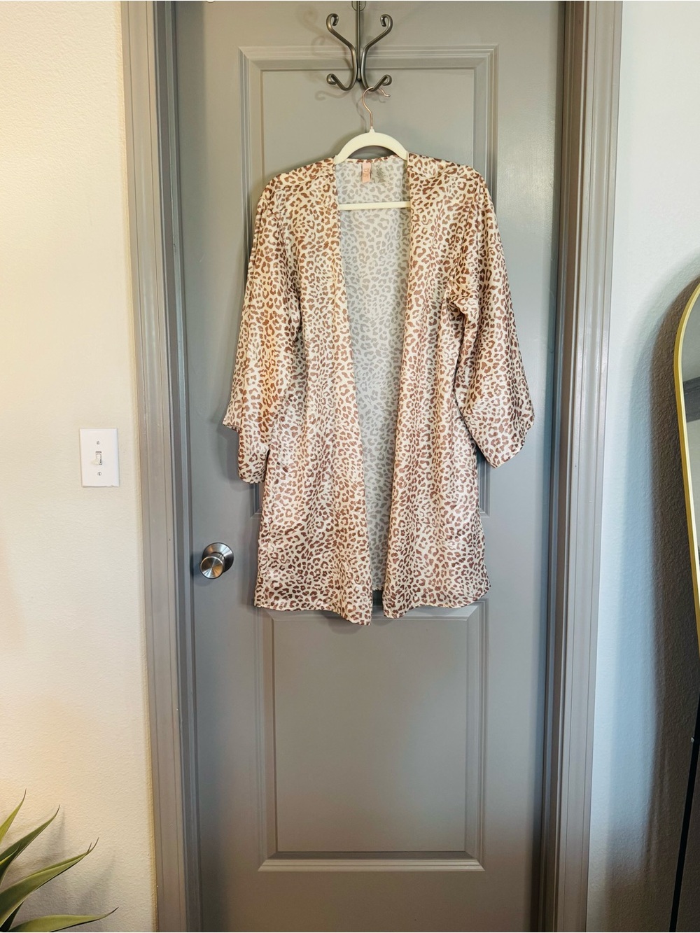 🐆 Power 2 the Flower - Leopard Print Satin Duster Jacket